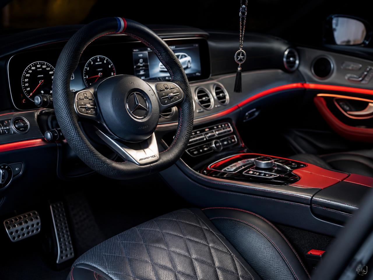 Intérieur automobile personnalisé avec éclairage d'ambiance
